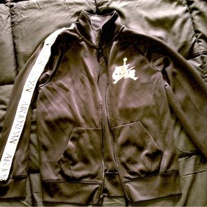 Boys Nike Air zip up hoodie. Boys size 10-12. Black and white.